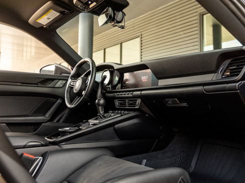Certified 2024 Porsche 911 Carrera T RWD image 39