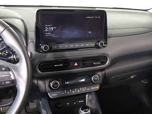 Used 2023 Hyundai Kona SEL w/ Convenience Package FWD image 5