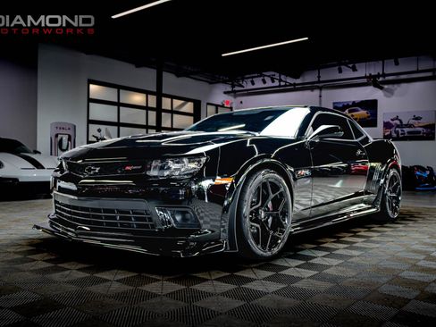 Used 2015 Chevrolet Camaro Z/28 RWD image 13