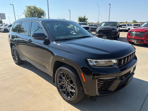 Used 2026 Jeep Grand Cherokee L Summit w/ Obsidian Package AWD/4WD image 7