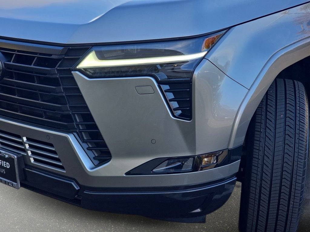 Certified 2024 Lexus GX 550 w/ Cold Area Package AWD/4WD image 36