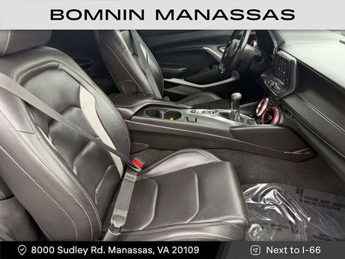 Used 2019 Chevrolet Camaro LT image 9