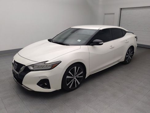 Used 2019 Nissan Maxima SR w/ Sport Mat Group FWD image 2