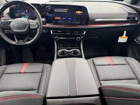 New 2026 Chevrolet Traverse RS w/ LPO, Floor Liner Package FWD image 7