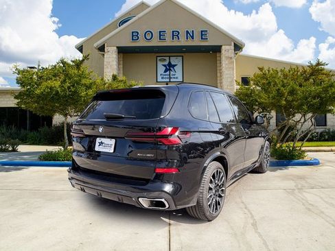 Used 2024 BMW X5 xDrive40i w/ M Sport Package image 5