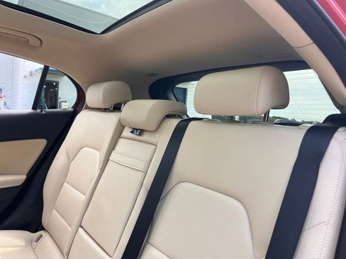 Used 2016 Mercedes-Benz GLA 250 4MATIC image 30
