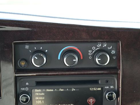 Used 2018 GMC Savana 2500 LS image 29