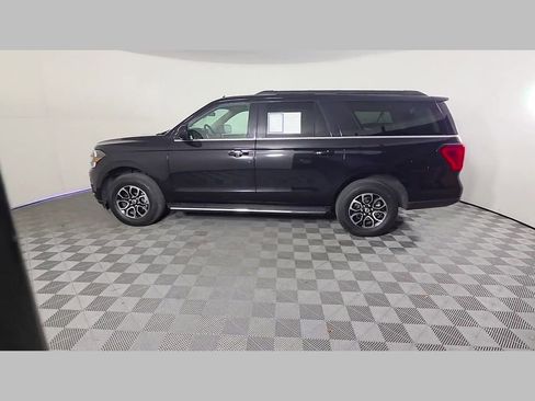 Used 2023 Ford Expedition Max XLT image 50