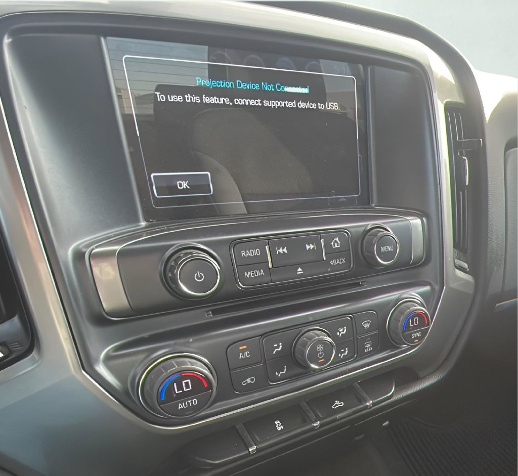 Used 2018 Chevrolet Silverado 1500 LT w/ All Star Edition AWD/4WD image 11