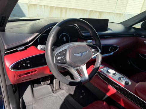 Used 2023 Genesis GV70 3.5T Sport w/ Sport Prestige Package AWD/4WD image 12