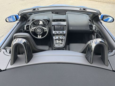 Used 2018 Jaguar F-TYPE R-Dynamic AWD/4WD image 21