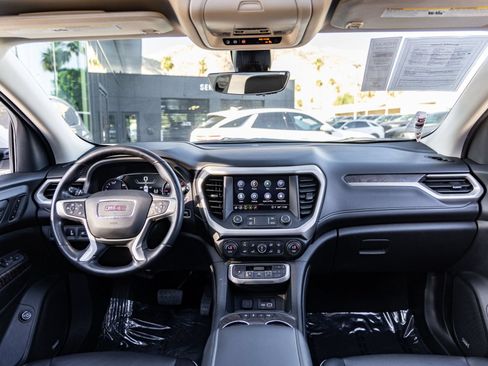 Used 2021 GMC Acadia Denali w/ Denali Ultimate Package AWD/4WD image 16