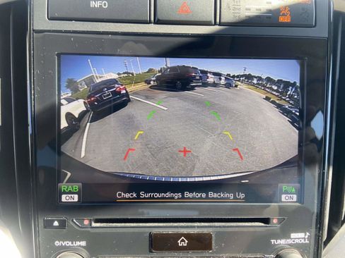 Used 2021 Subaru Ascent Premium w/ Convenience Package image 28