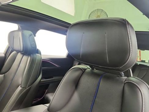 Used 2025 Cadillac Lyriq Sport AWD/4WD image 34