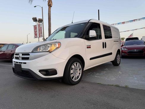 Used 2017 RAM ProMaster City Tradesman SLT w/ Rear Back-up Camera Group FWD image 8