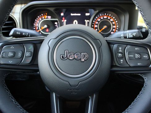 New 2026 Jeep Gladiator Sport AWD/4WD image 30