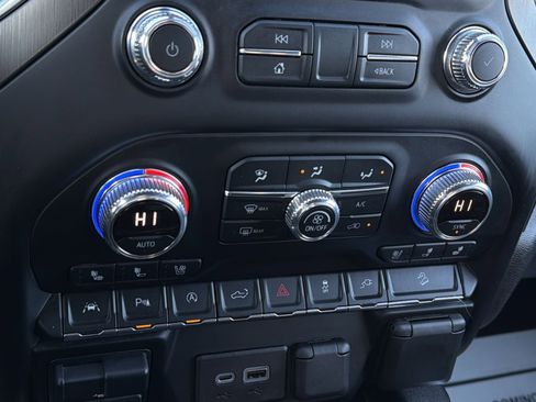 Used 2021 GMC Sierra 1500 AT4 w/ AT4 Value Package image 20