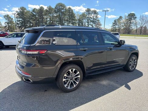 Used 2021 Jeep Grand Cherokee L Overland w/ Luxury Tech Group IV image 8