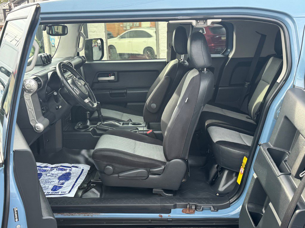 Used 2014 Toyota FJ Cruiser 4WD w/ Trail Teams Ultimate Edition image 14