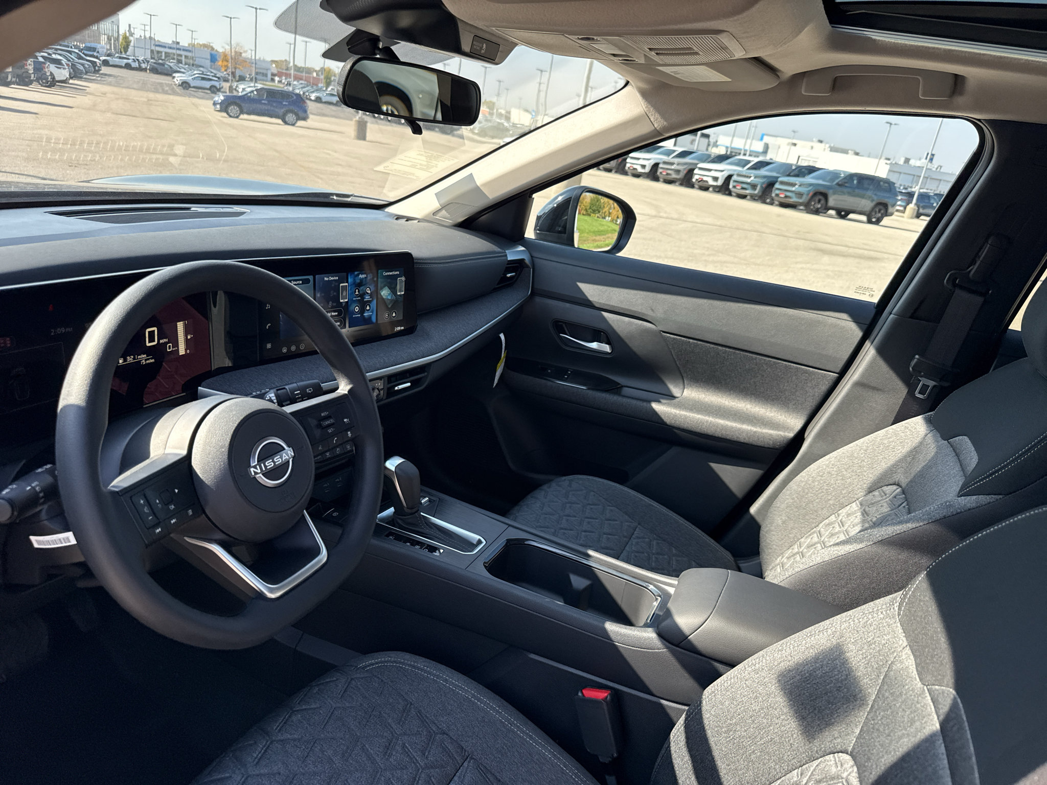 New 2027 Nissan Kicks SV AWD/4WD image 10