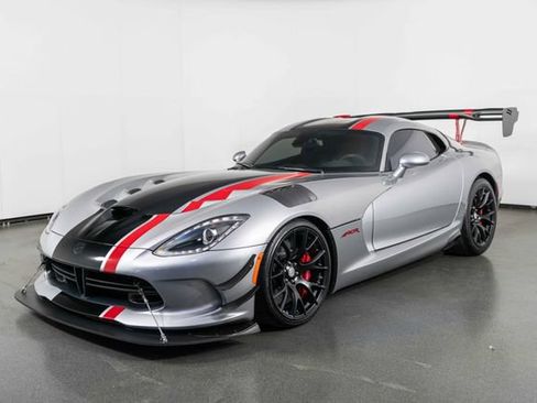 Used 2016 Dodge Viper ACR w/ Extreme Aero Package RWD image 4