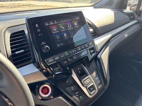 Used 2023 Honda Odyssey Touring image 15