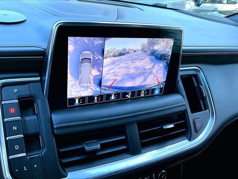 Used 2021 Chevrolet Tahoe Z71 w/ Luxury Package image 24