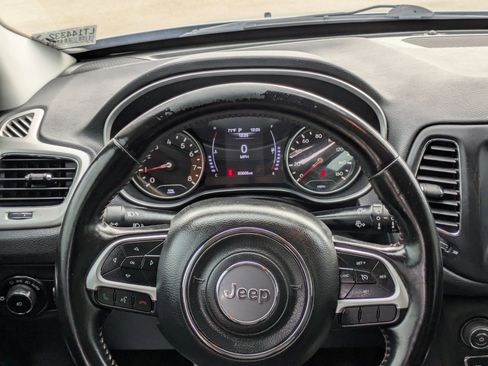 Used 2020 Jeep Compass Latitude image 20