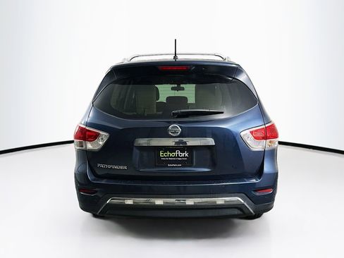 Used 2016 Nissan Pathfinder S image 7