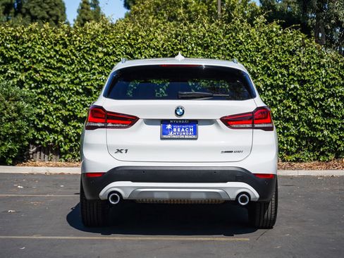 Used 2020 BMW X1 sDrive28i w/ Premium Package FWD image 5