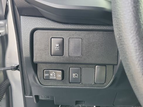 Used 2021 Toyota Tacoma SR image 19