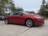 Used 2019 Ford Fusion SE image 2