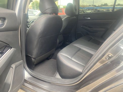 Used 2023 Nissan Altima 2.5 SR w/ SR Premium Package FWD image 20