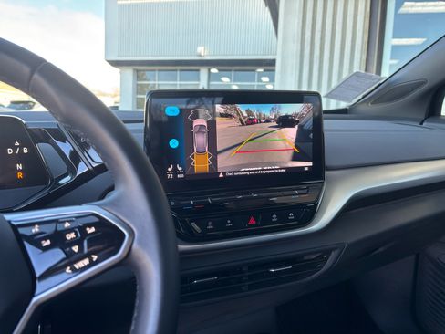 Used 2022 Volkswagen ID.4 Pro image 3