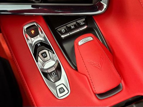 Used 2025 Chevrolet Corvette Stingray Premium Cpe w/ Z51 Performance Package RWD image 14