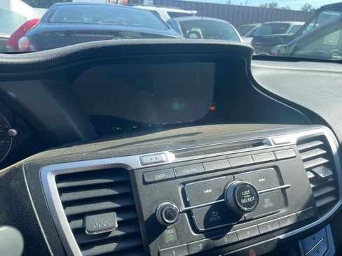 Used 2014 Honda Accord Sport image 11