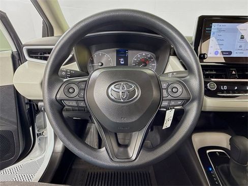Certified 2025 Toyota Corolla LE image 11