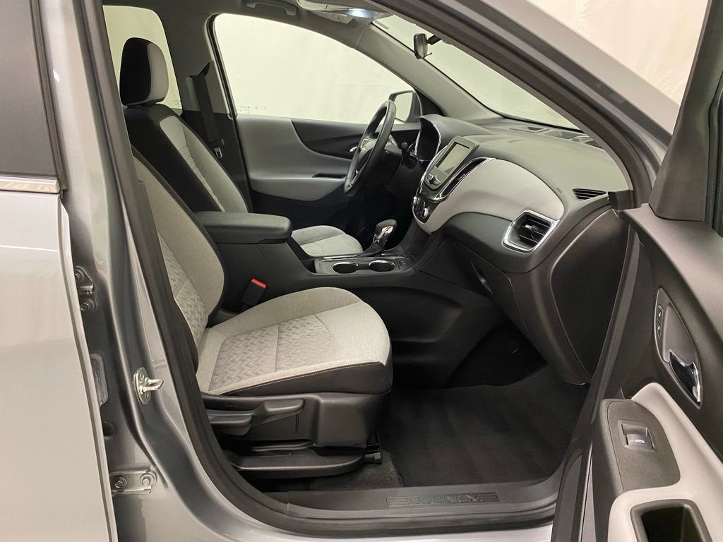Used 2024 Chevrolet Equinox LT AWD/4WD image 15