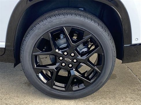 New 2026 Chevrolet Traverse RS image 25