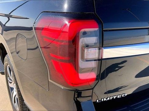 Used 2024 Ford Expedition Max Limited image 36
