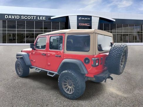 Used 2021 Jeep Wrangler Unlimited Sport AWD/4WD image 3