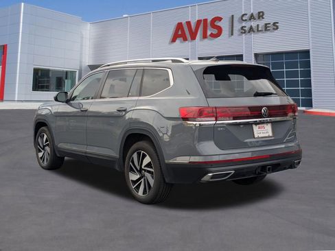 Used 2025 Volkswagen Atlas SEL image 9