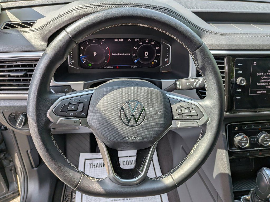 Used 2022 Volkswagen Atlas SEL AWD/4WD image 15