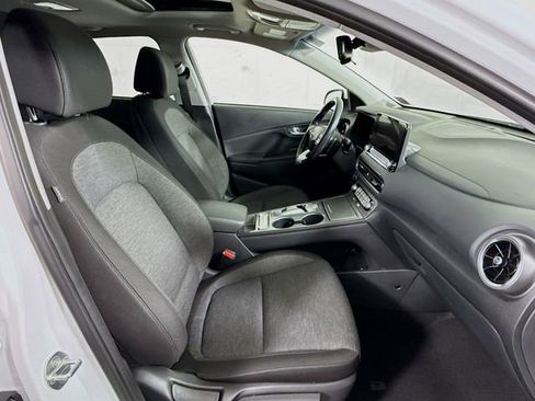 Certified 2023 Hyundai Kona SEL image 30