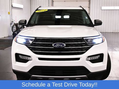Used 2024 Ford Explorer XLT w/ Equipment Group 202A AWD/4WD image 2