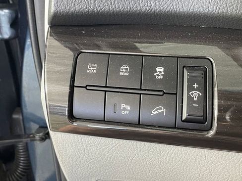 Used 2011 Kia Sorento 2WD w/ Convenience Pkg image 14