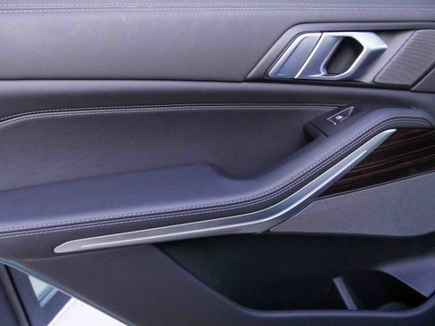 Certified 2025 BMW X5 xDrive40i image 32