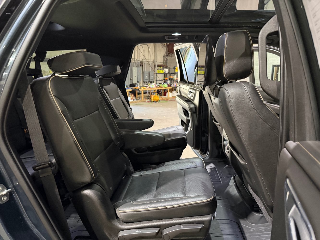 Used 2021 GMC Yukon SLT w/ SLT Luxury Plus Package RWD image 21