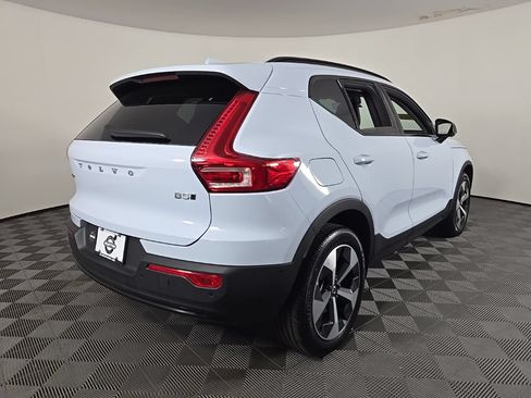Certified 2026 Volvo XC40 B5 Plus AWD/4WD image 11