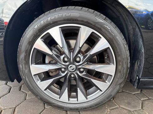 Used 2019 Nissan Sentra SR Turbo FWD image 12